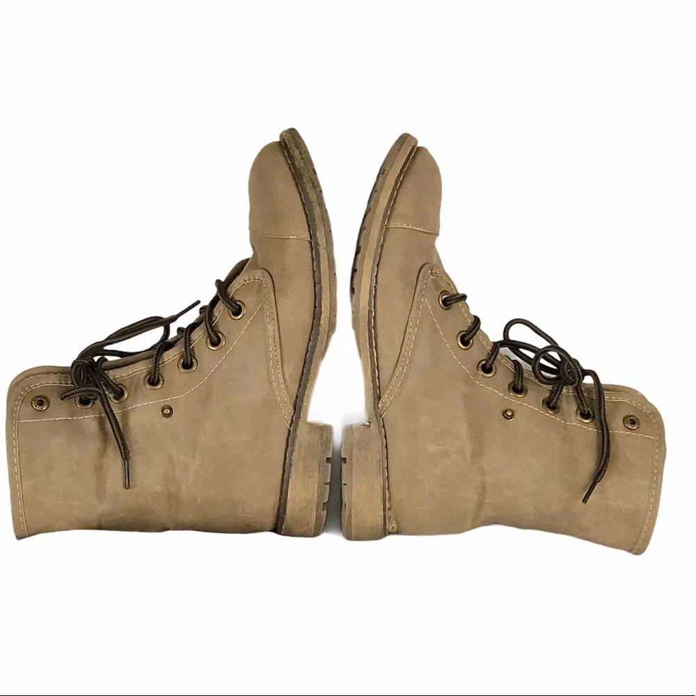 DIRTY LAUNDRY Raeven Tan Fold-Over Booties SZ-6